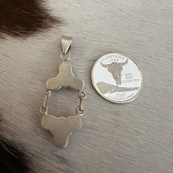 ❤️ White Buffalo Brushed Sterling 925 Navajo Style Southwestern Elegant Pendant - Picture 9 of 13